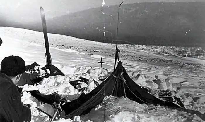 1959年9人惨死乌拉尔山脉，舌头被活生生拔掉，他们遇见了什么？